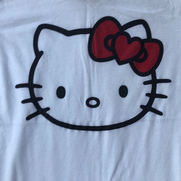Women’s collectible white Hello Kitty’s-shirt. - Picture 5 of 6